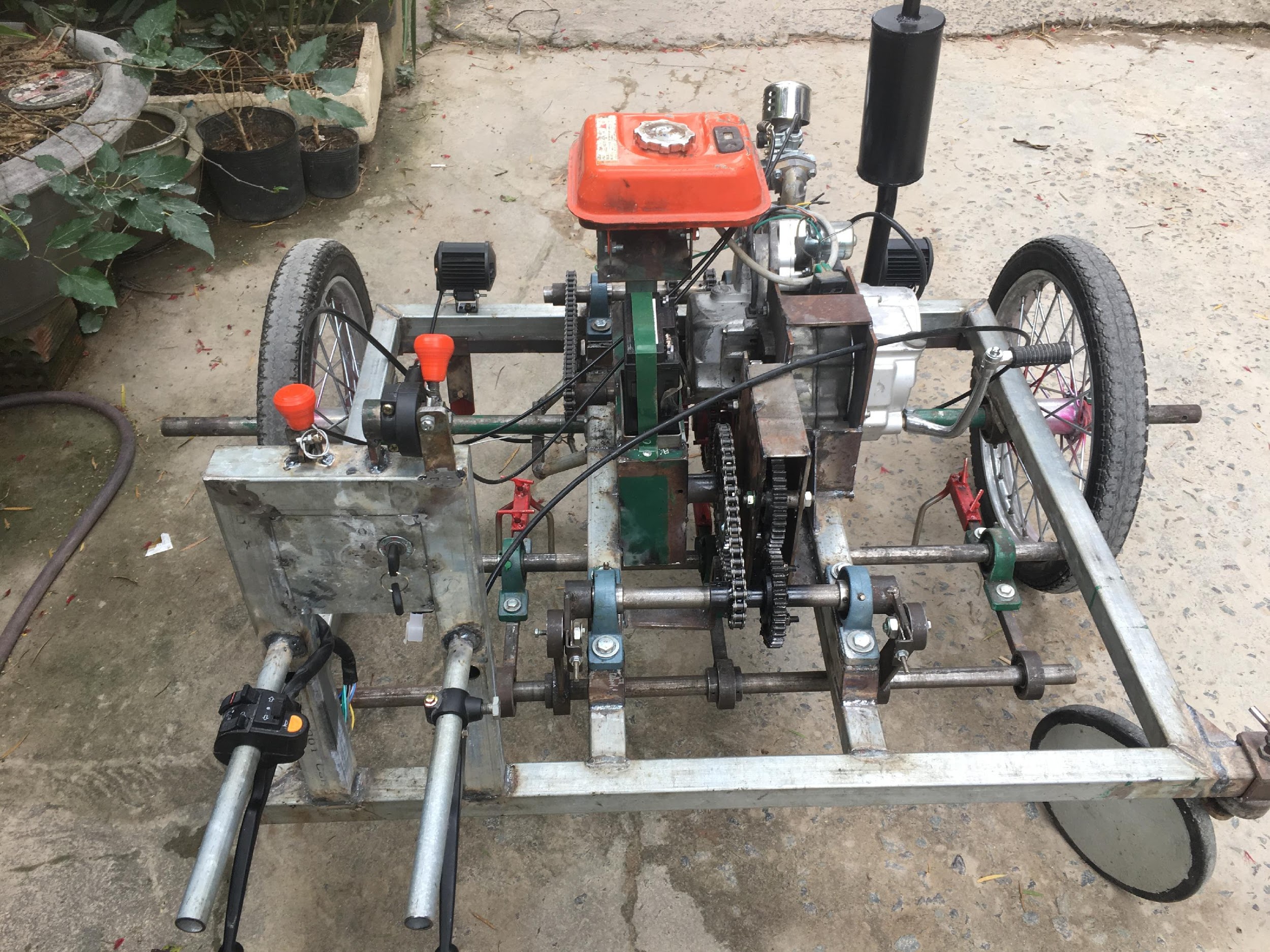 GIẢI PHÁP MÁY XỚI RAU- CÀO RÃNH