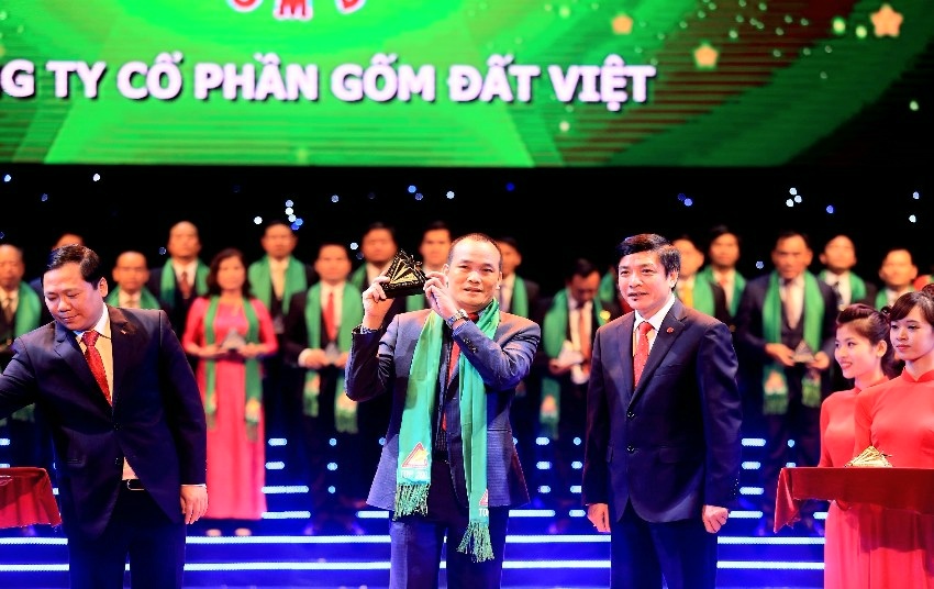 Giải thưởng Vifotec 2020: Tận dụng đất cứng làm nguyên liệu trong vật liệu xây dựng