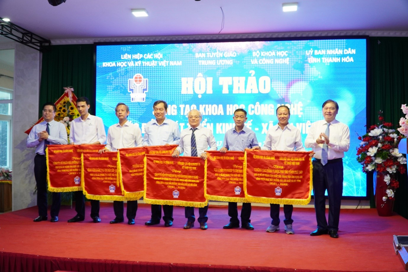 Quỹ Vifotec góp phần phát triển nền khoa học, công nghệ đất nước
