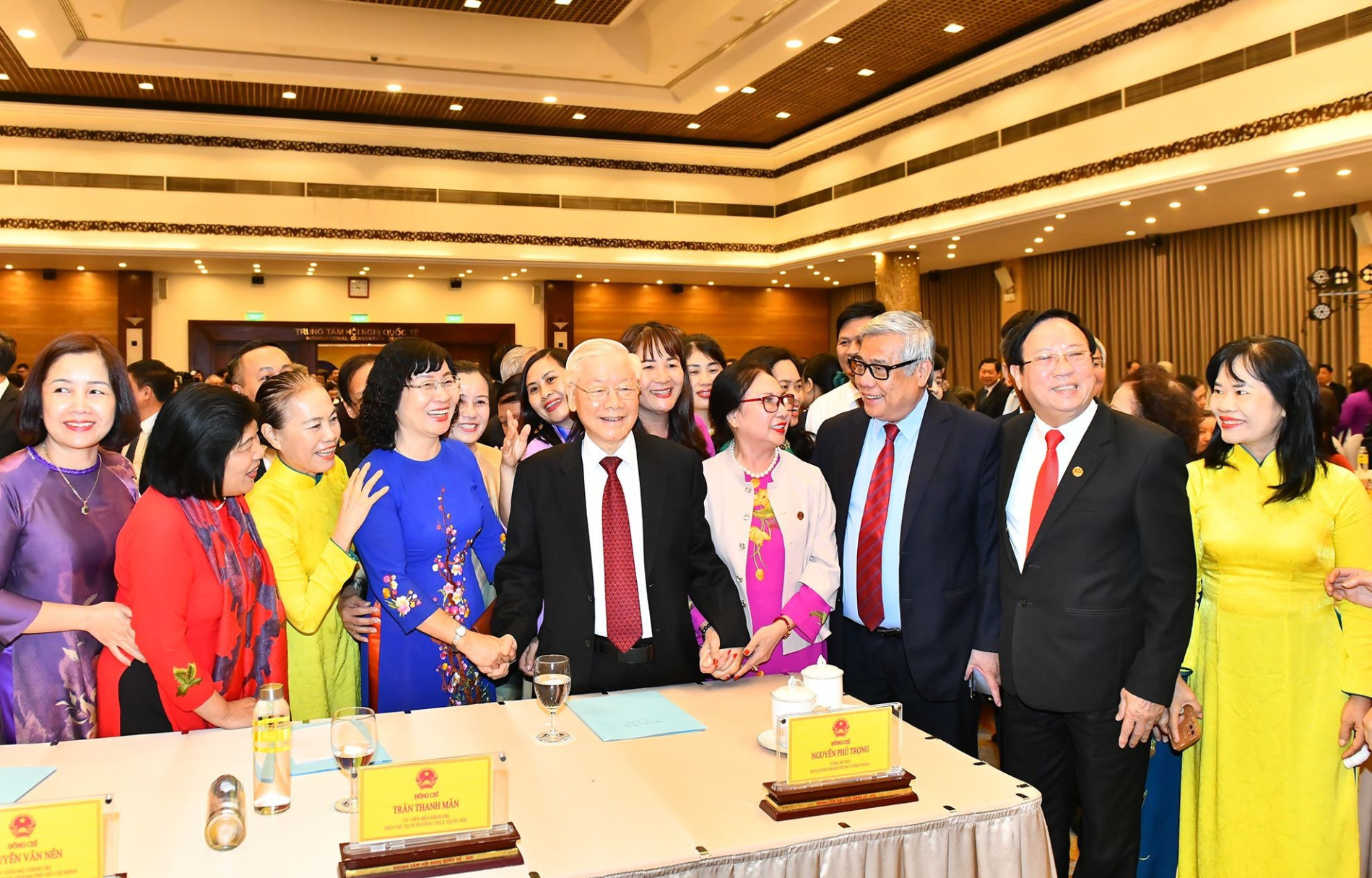 Phát huy trí tuệ của đội ngũ trí thức KH&CN Việt Nam trong xây dựng chính sách pháp luật và tham gia QLNN về KH&CN