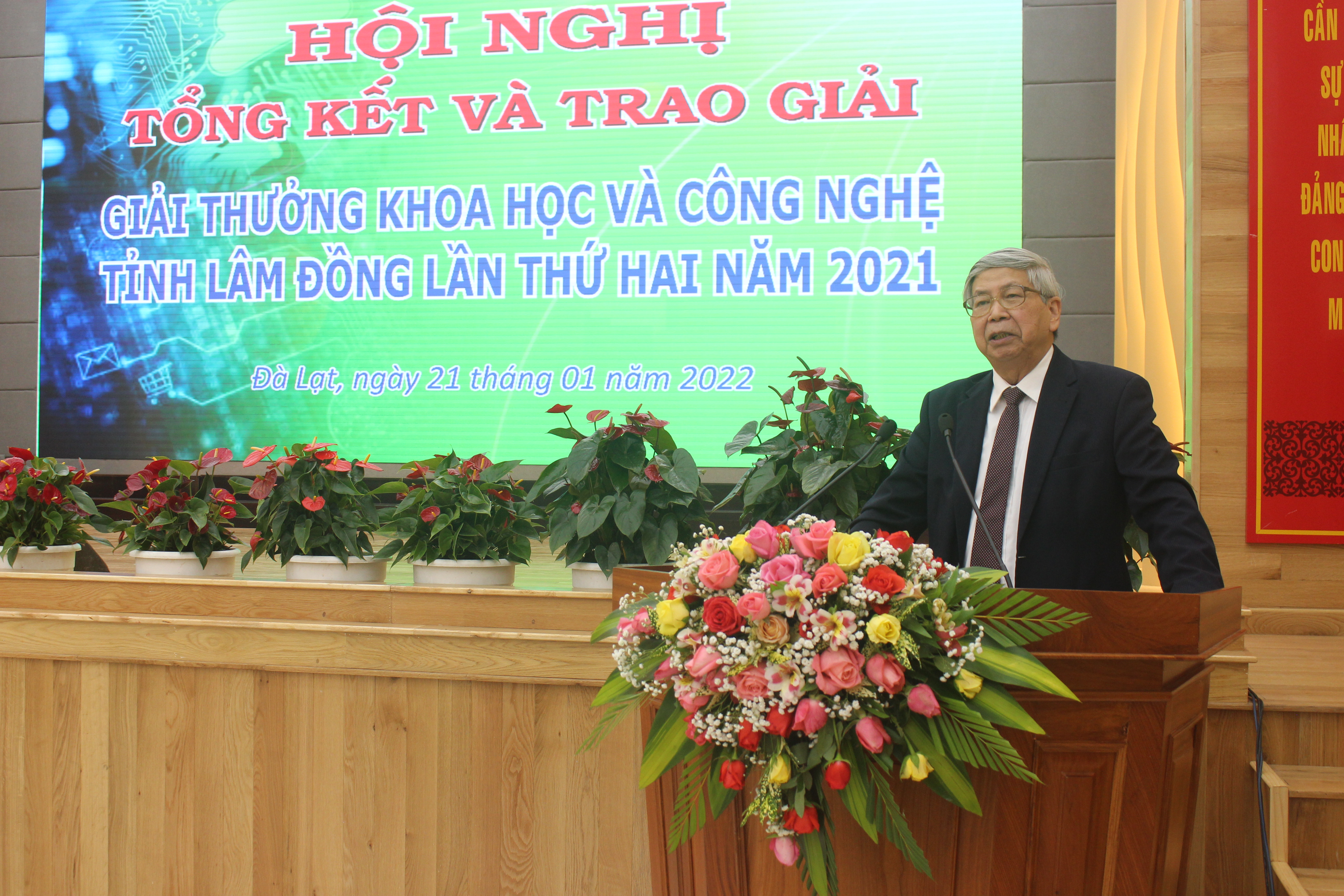 Trao Giải thưởng khoa học và công nghệ tỉnh Lâm Đồng  lần thứ hai năm 2021